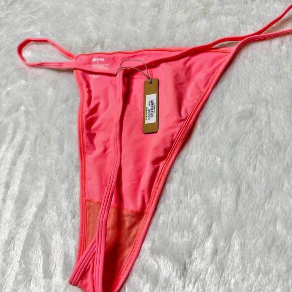 NWT Skims Fits Everybody T-String Thong in Sorbet Women’s 4X - Picture 4 of 7
